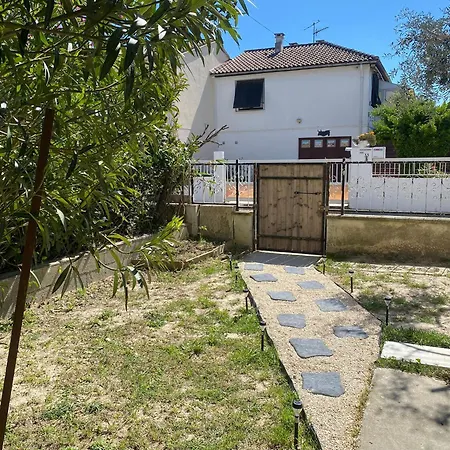 Chez Laura Et Nans * Saint-Laurent-dʼAigouze